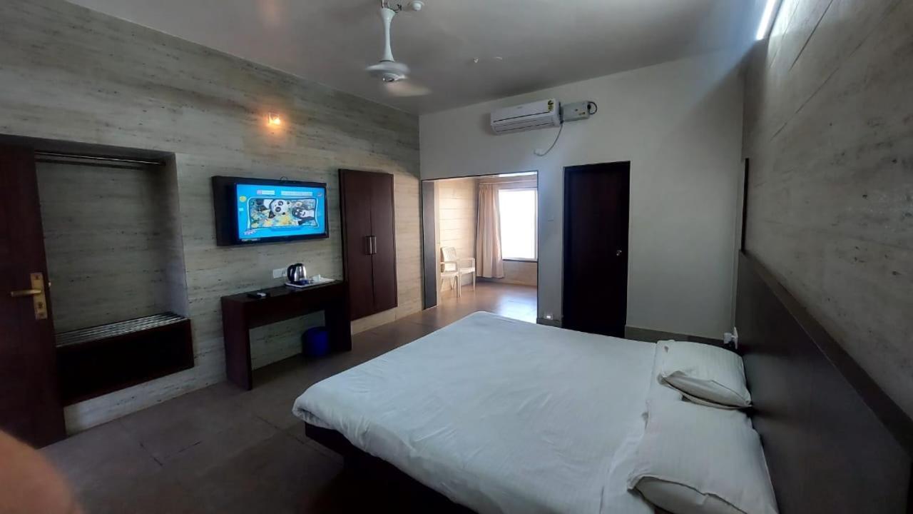 Rns Guest House Māvalli 外观 照片